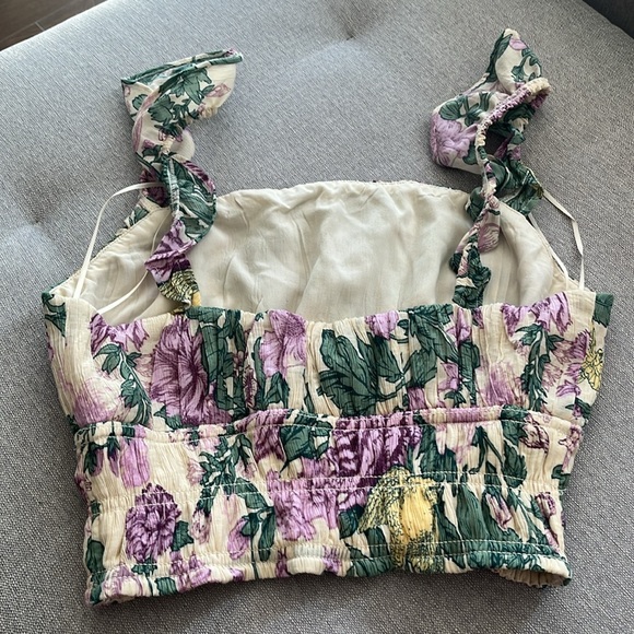 A&F Crepe Top - Picture 2 of 2